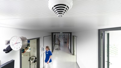 In Krankenhäusern gelten strenge Sicherheitsvorschriften. Bosch Building Technologies ist der richtige Partner!