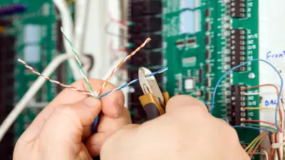 fiber optic cabling system providing high-speed data transmission
